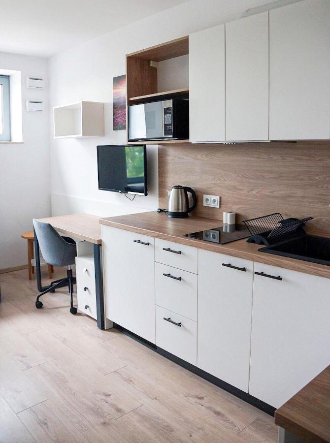 Starter III Aparthotel Wroclaw Bagian luar foto